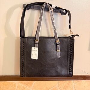 Lubardy laptop Elegant Black Women's Tote Bag